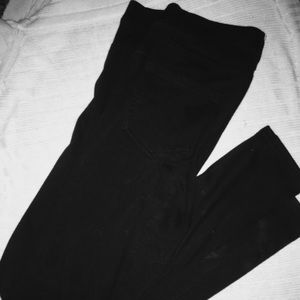 Stetchy black pants